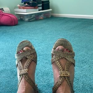 EliecTahari snakeskin leather sandals